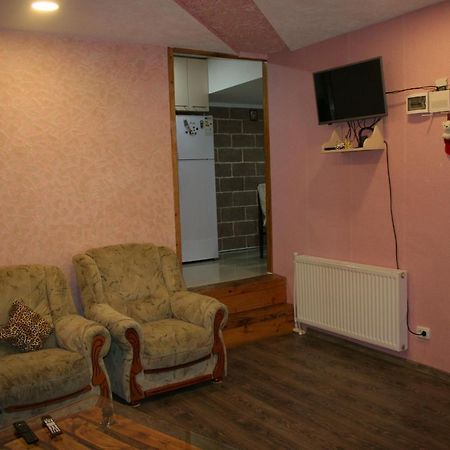 Guest House Nima 보르조미 외부 사진