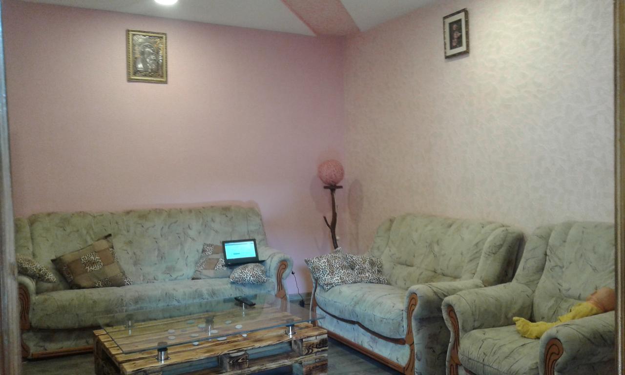 Guest House Nima 보르조미 외부 사진