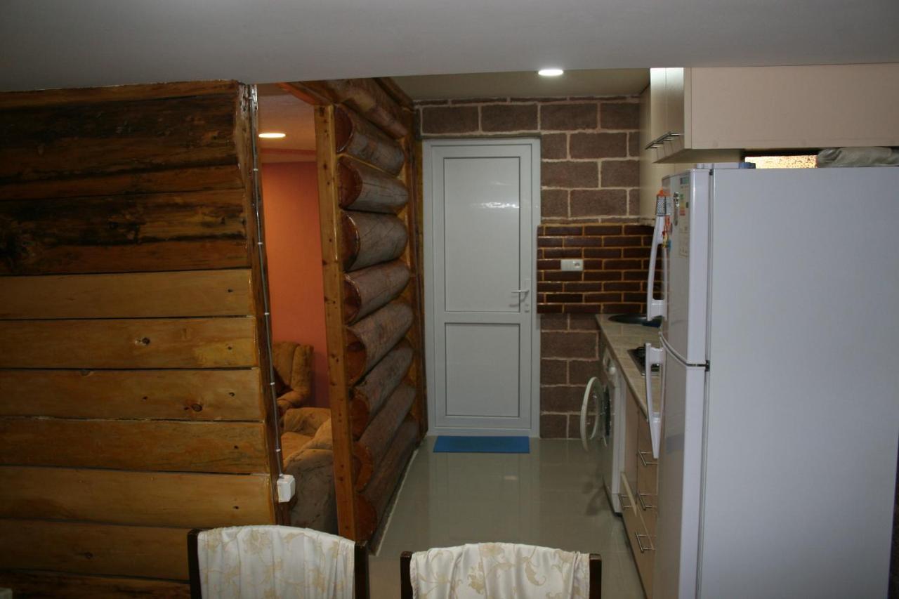 Guest House Nima 보르조미 외부 사진